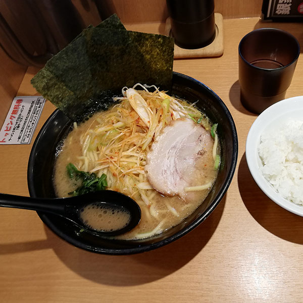 現場近くにあったラーメン屋さん。美味しかった。